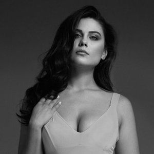 Meet your Posher, Alia